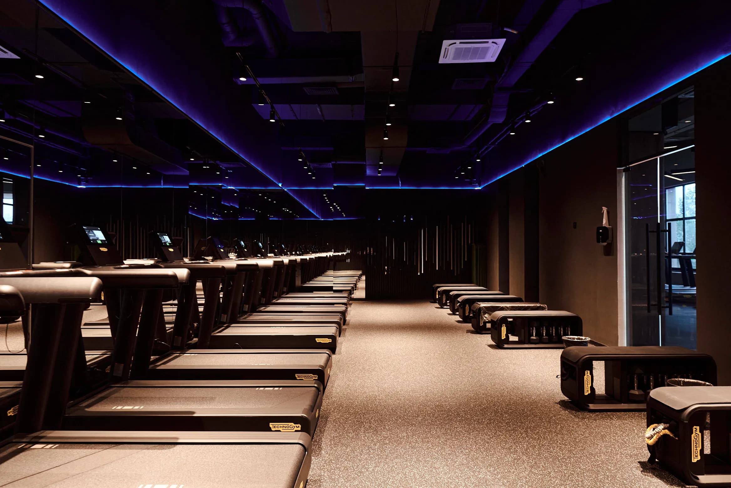 club-image