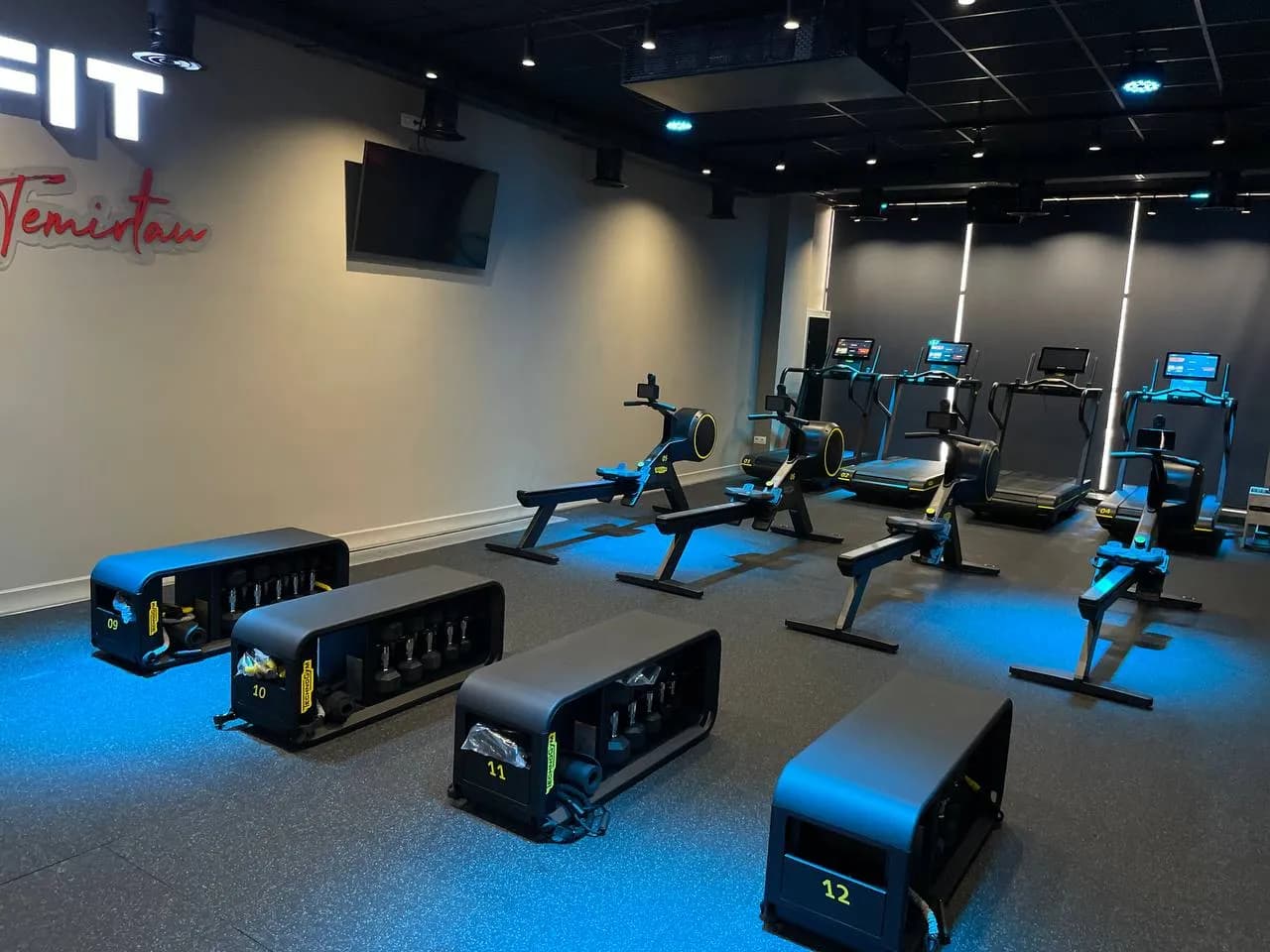 club-image